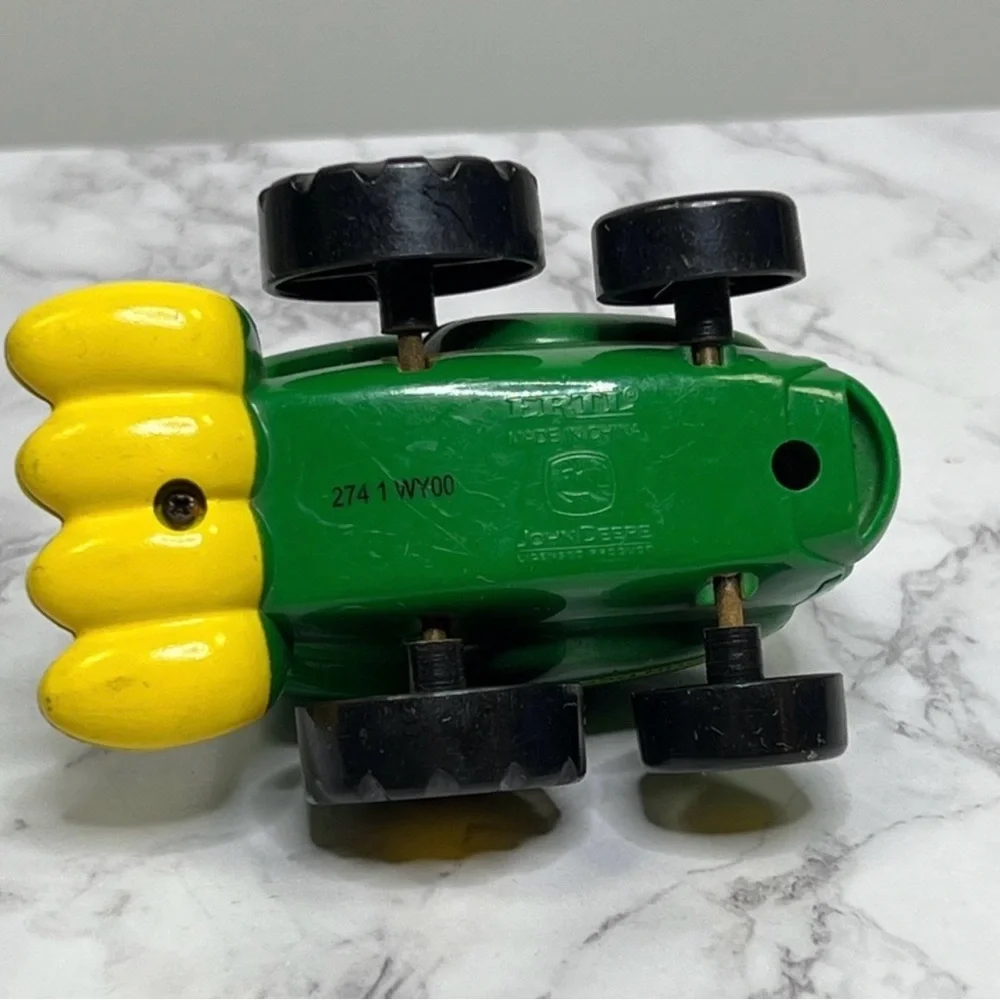 John Deere ERTL Character Truck Toy Green Cartoon Farm Vehicle Model 274 1 WY00 - Picture 11 of 11